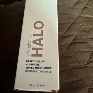 Halo Healthy Glow All-In-One Tinted Moisturizer Broad Spectrum SPF 25 Tan